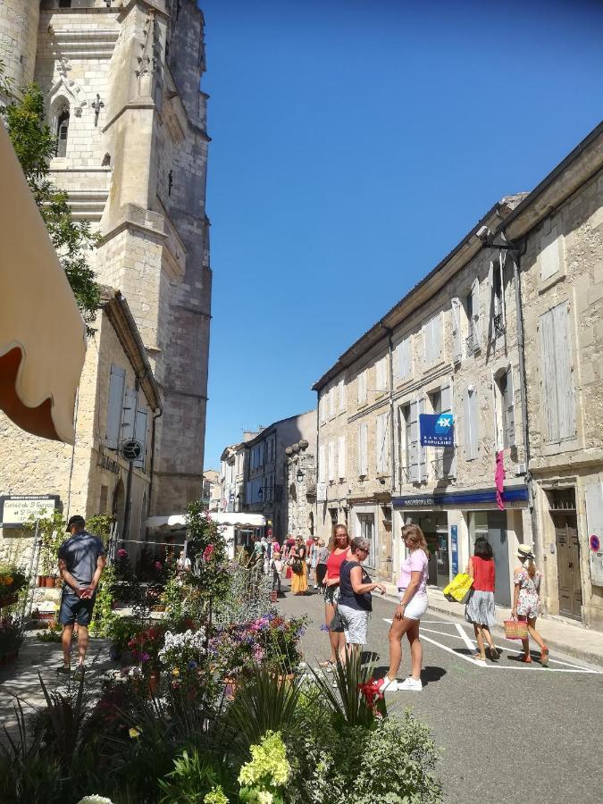 Gite Des Remparts A Лектур Экстерьер фото